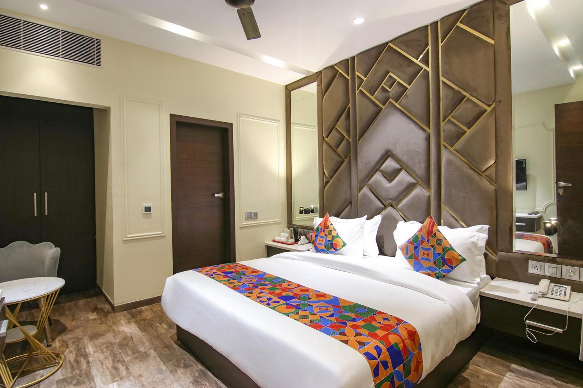 Fabhotel Prime K9 Crown Лудхиана Экстерьер фото